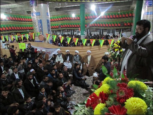 وحدت نشانه جامعه الهی و اختلاف نشانه جامعه جاهلی و عقب مانده است
